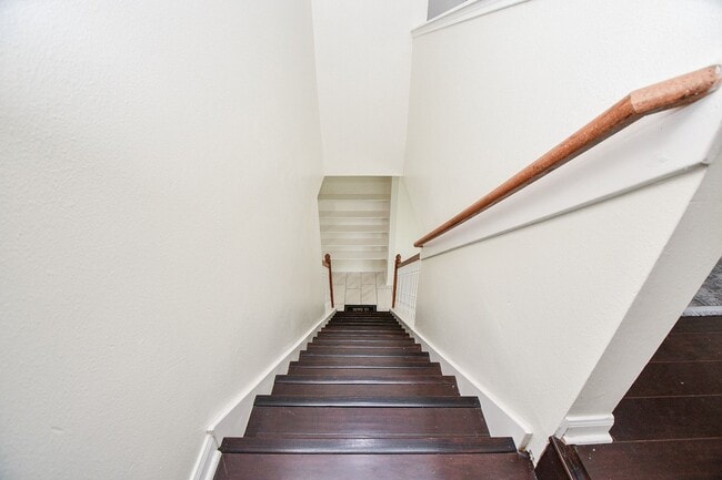 Building Photo - 9641 Weldridge Dr