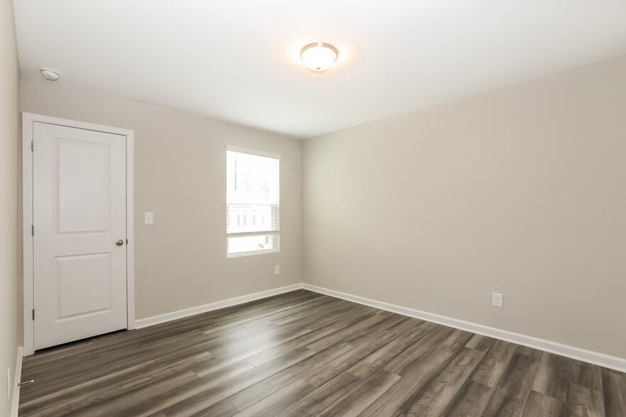 Building Photo - 4054 Kendrick Cir