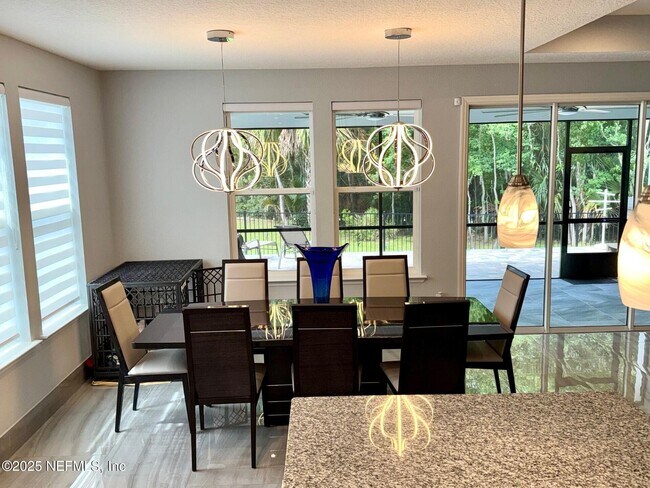 Building Photo - 163 Pine Forest Ct