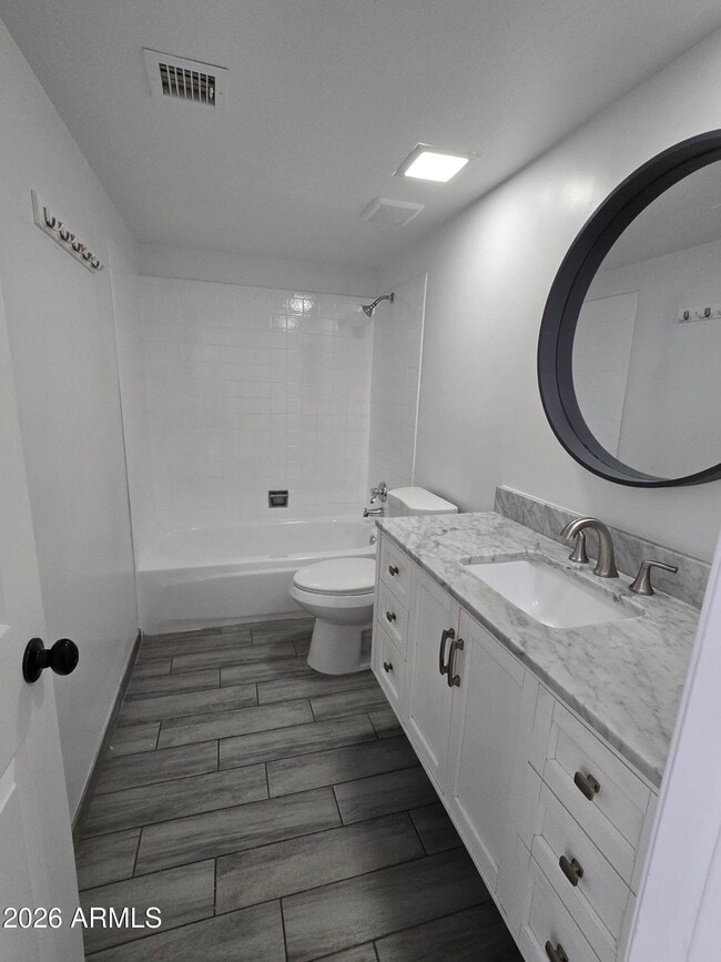 Building Photo - 14219 Yerba Buena Way