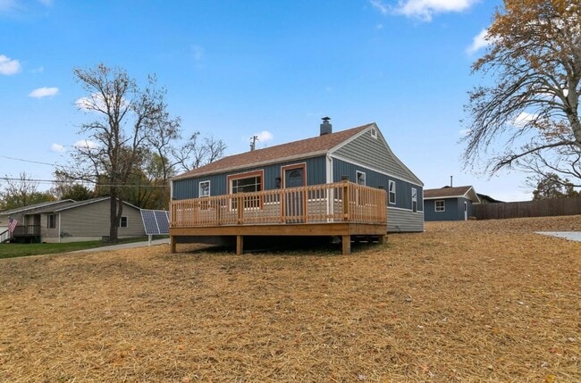Primary Photo - 702 S 10th Ave