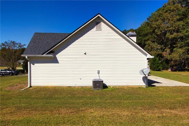 Building Photo - 350 Windermere Dr