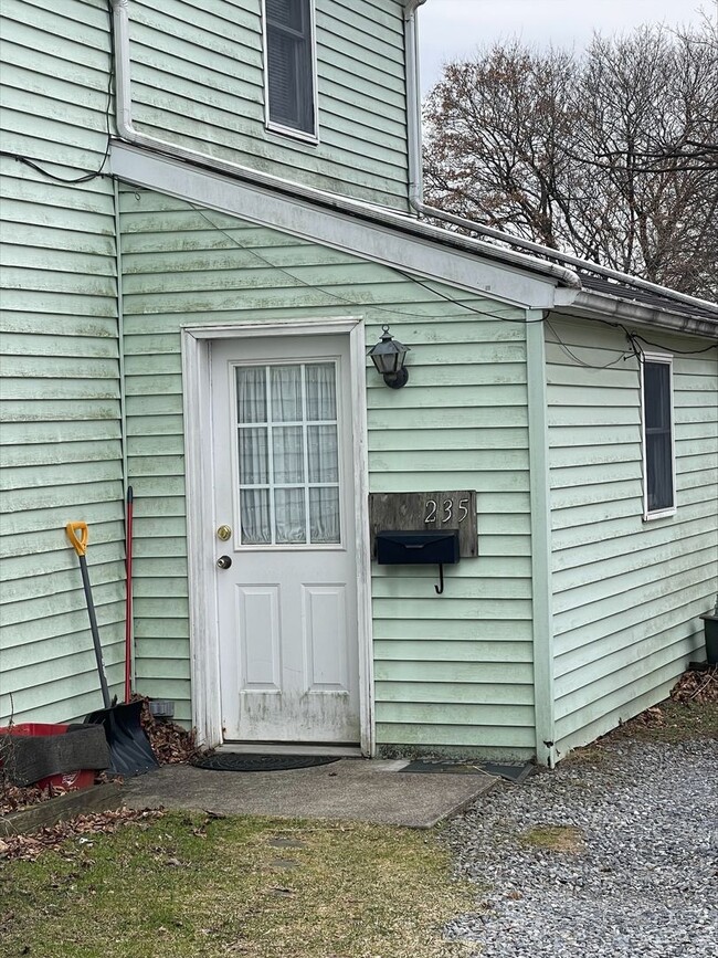 Primary Photo - Charming 1 Bedroom in Bellefonte!