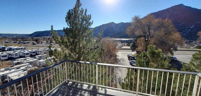 Building Photo - Fantastic Views From This Three Bedroom Townhome