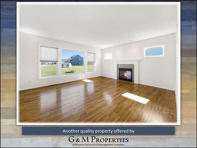 Building Photo - Rarely Available - Large Executive Rental ...