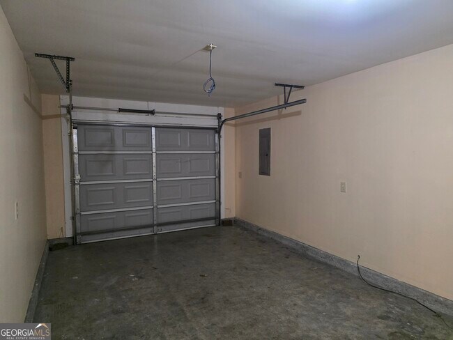 Building Photo - 101 Mossy Oak Dr