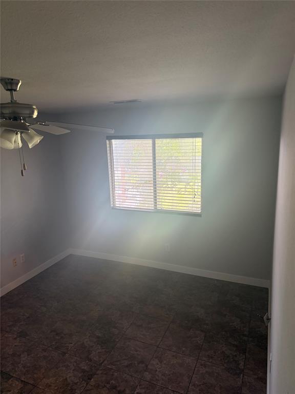 Building Photo - 7007 Colony Loop Dr