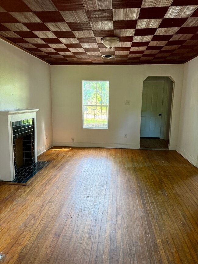 Building Photo - 3108 Syphon St