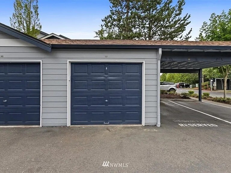 Building Photo - 10825 SE 200th St