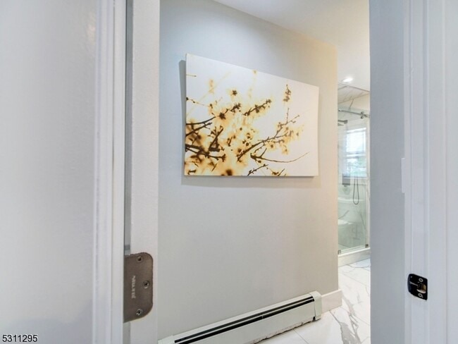 Building Photo - 43 Conforti Ave