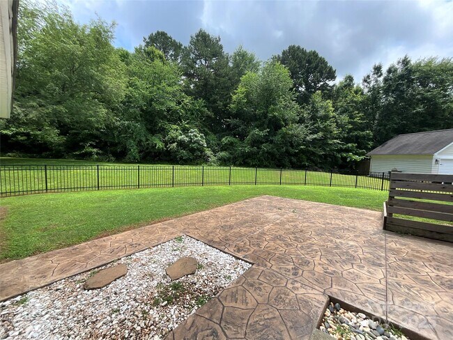 Building Photo - 8228 Ballymore Ct