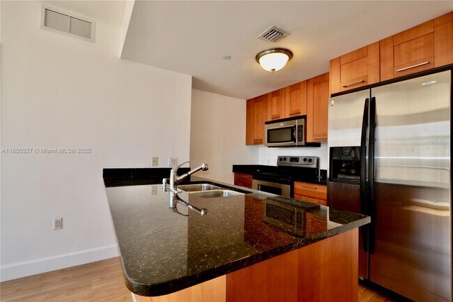 Building Photo - 4100 Salzedo St