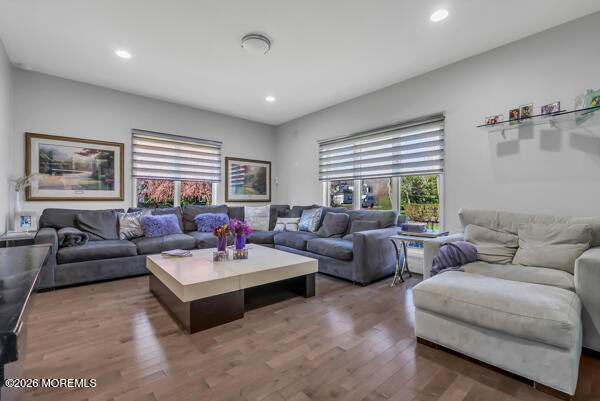 Building Photo - 3 Clover Hill Pl