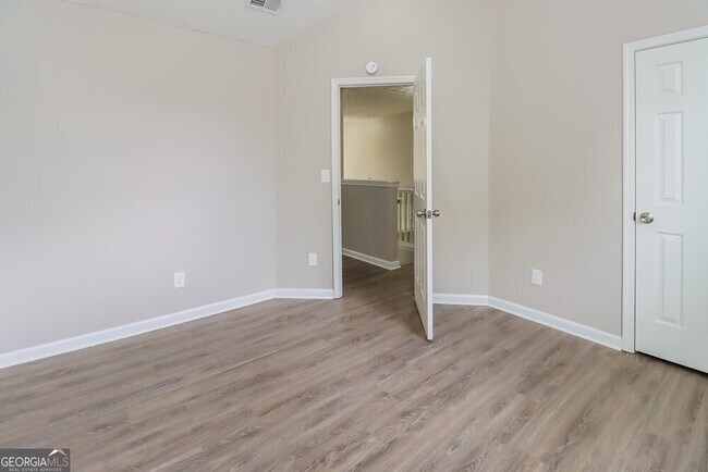 Building Photo - 964 Field View Dr