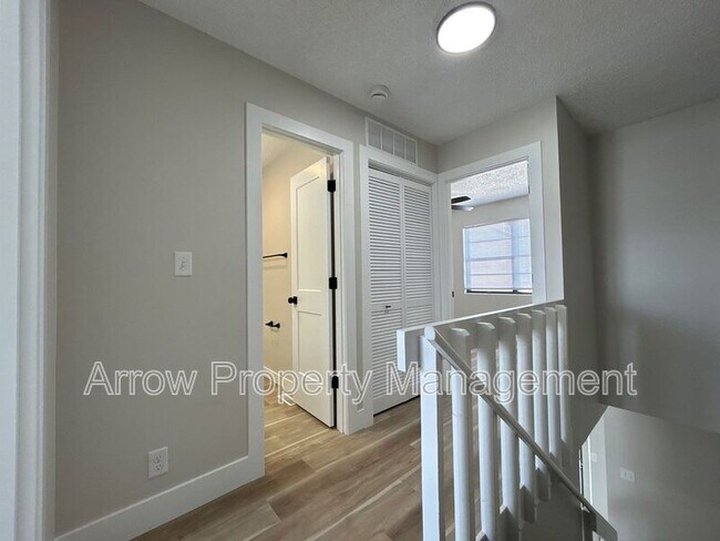 Building Photo - 1324 S Jackson St