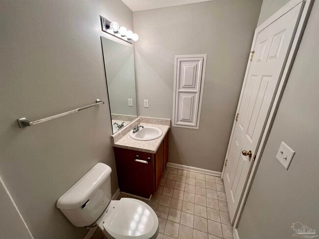 Building Photo - 280 Swaying Pine Ct