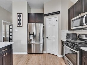 Building Photo - 16022 Coco Shores Ct