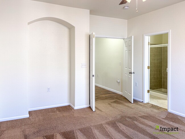 Building Photo - 16071 E Geddes Dr