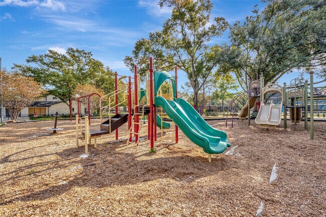 Building Photo - 847 Carlingford Ln