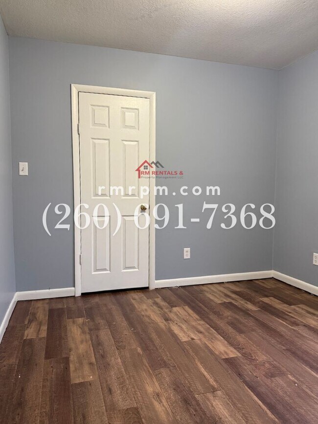 Building Photo - 1220 Fairview Ave