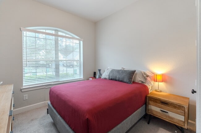 Building Photo - 24634 Songlark Bend Dr