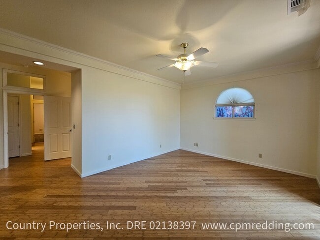 Building Photo - 1225 River Ridge Dr