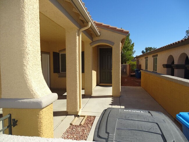 Building Photo - 3 bedroom home in SOUTH SUMMERLIN
