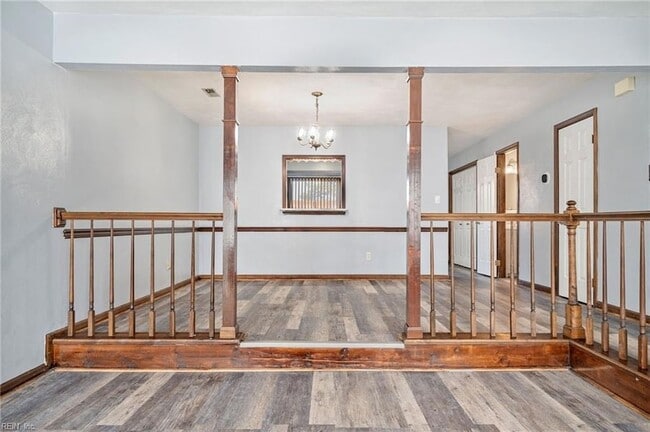 Building Photo - 5496 Lynbrook Landing