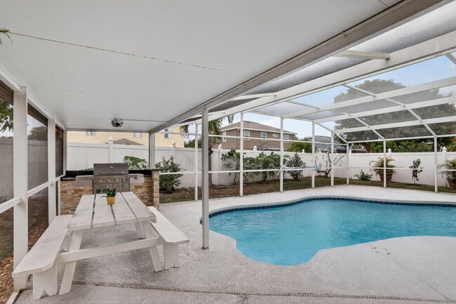 Building Photo - 14912 White Magnolia Ct