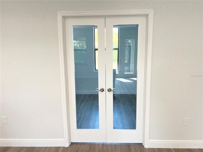 Building Photo - 2044 Nimbus Dr