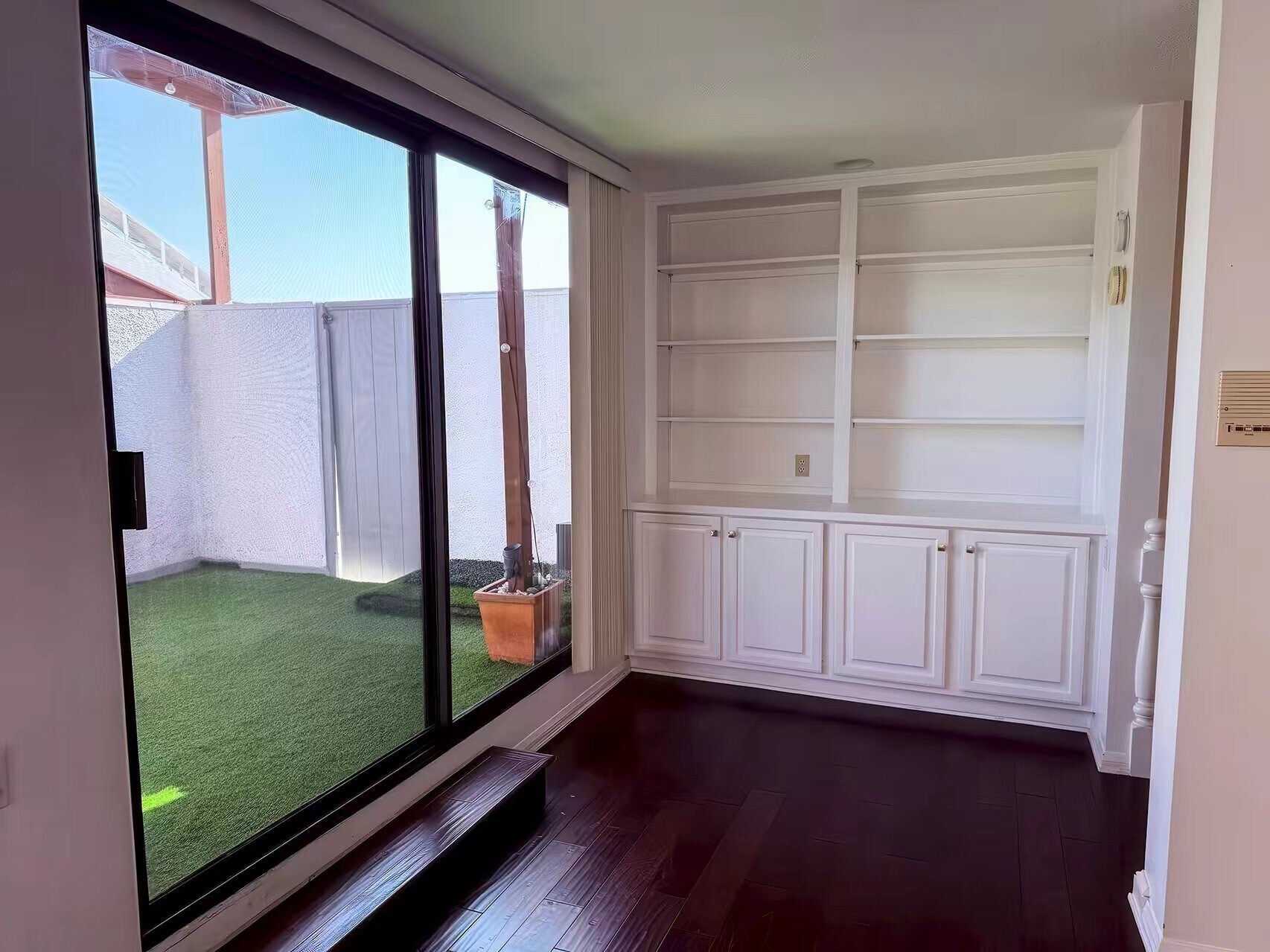 Loft with shelves - 1120 Granville Ave