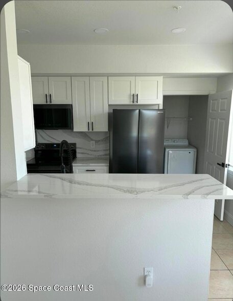 Building Photo - 1747 Sophias Dr