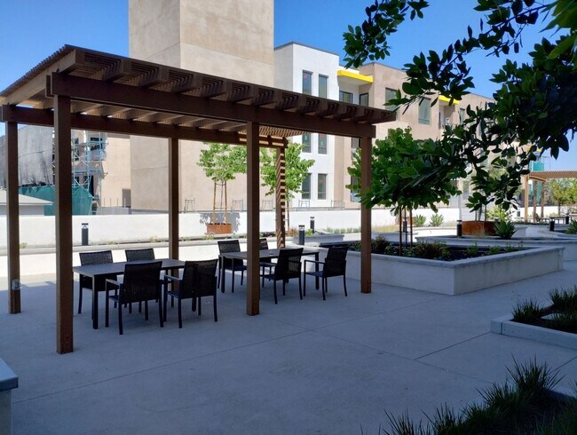 Building Photo - Monterey Bay Square (#308)