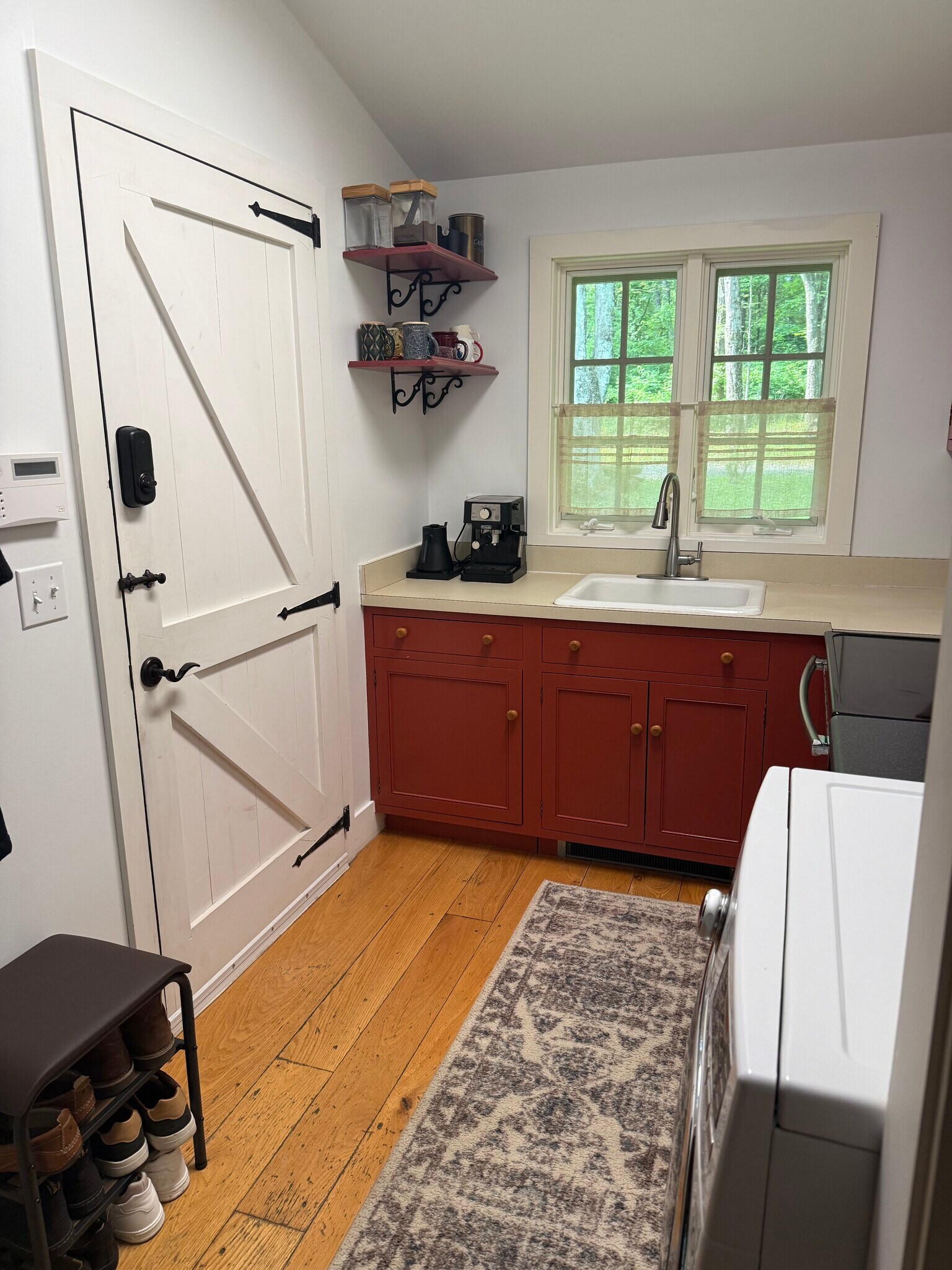 Building Photo - 300 Chestnut Hill Rd