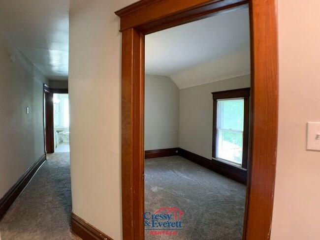 Building Photo - 2 bedroom unit in Niles