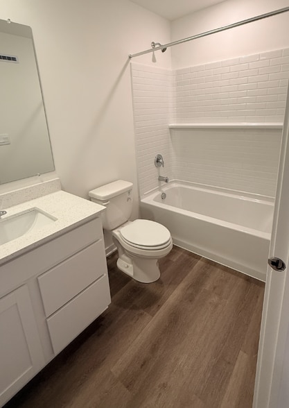 Building Photo - 2242 Barbera Dr