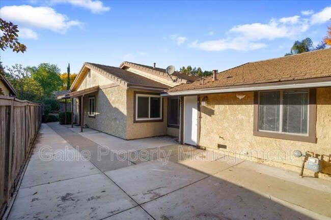 Building Photo - 25649 Almendra Dr