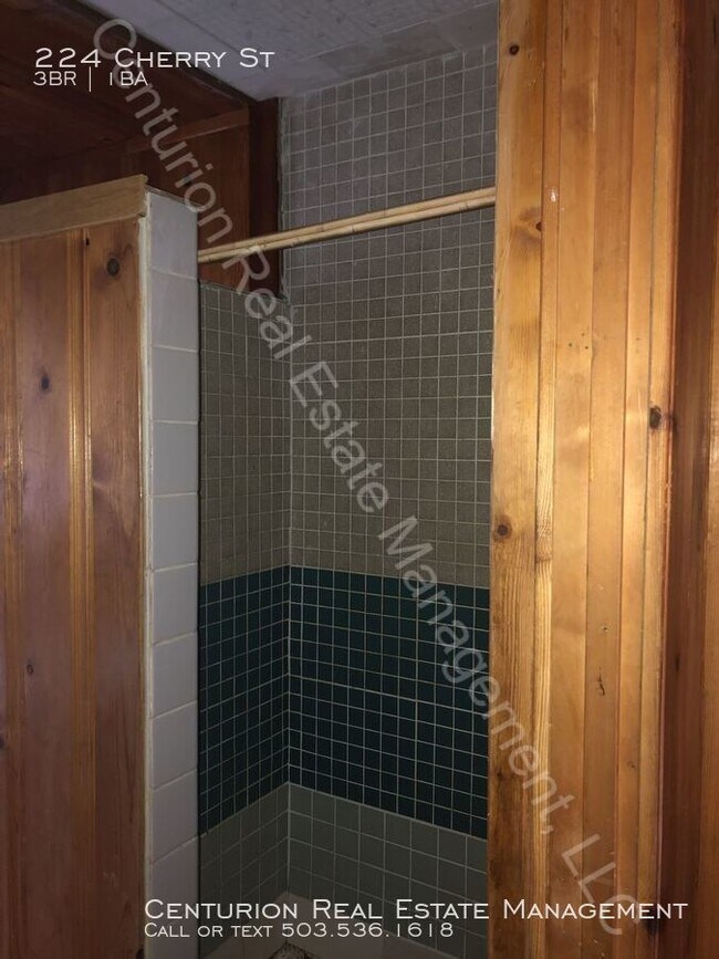 Building Photo - 224-236 Cherry St