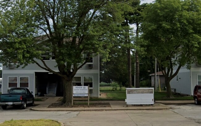 Building Photo - 207 W Stringtown Rd