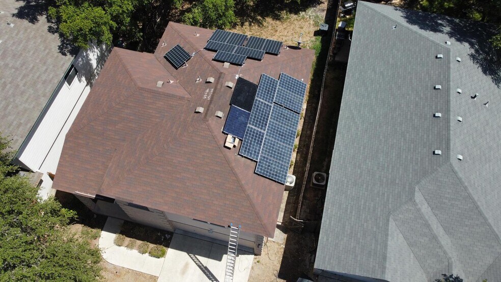 Building Photo - 10324 Bobcat Blf