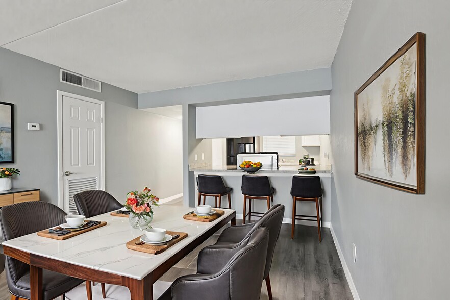 Building Photo - Bella Mar Apartment Homes