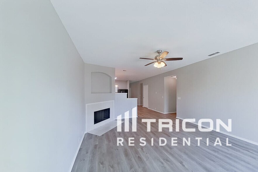 Building Photo - 232 Tulane Dr