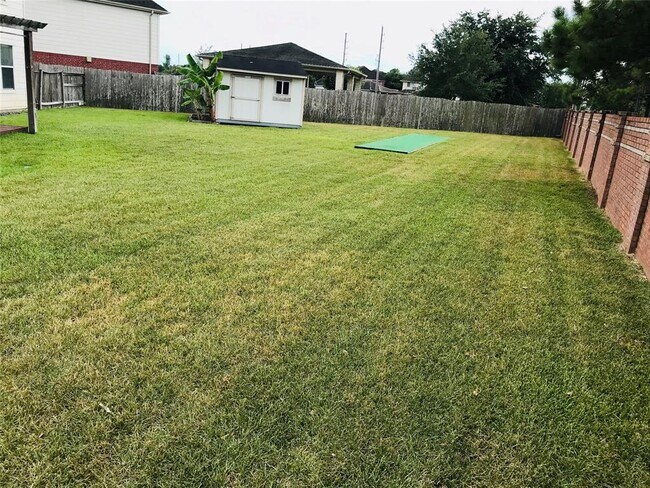 Building Photo - 2418 Slate Ridge Ln