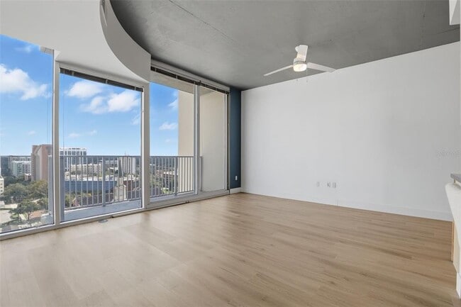 Building Photo - 155 S Court Ave