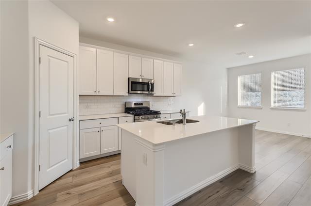 Building Photo - 1205 Gladespring Ln