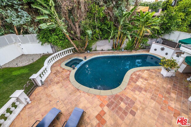 Building Photo - 4063 Benedict Canyon Dr