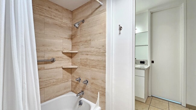 Building Photo - 1676 Ala Moana Blvd