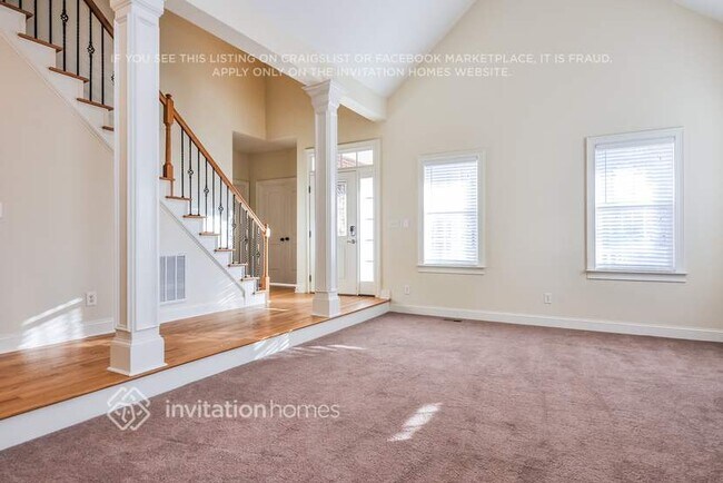 Building Photo - 111 River Knoll Dr