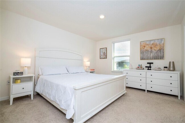 Building Photo - 12032 Holystone St