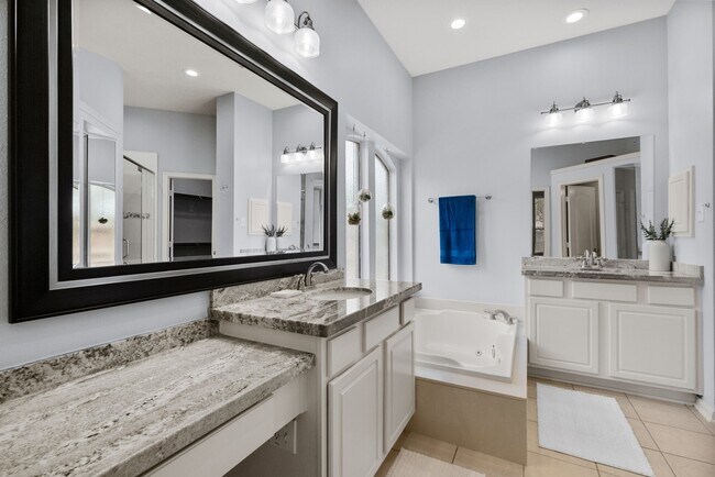 Building Photo - 21802 Canton Pass Ln
